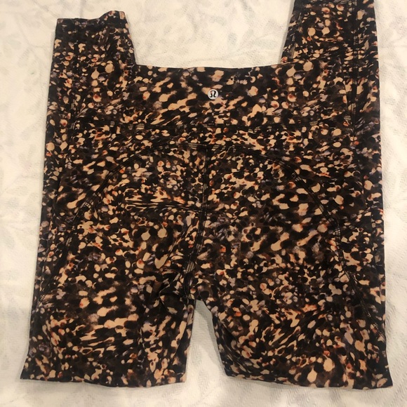 Lululemon Invigorate High-Rise Tight 25" NWOT - Picture 12 of 16